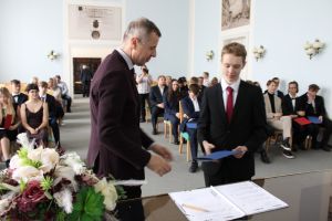 Fotografie – 2025 Předání maturitního vysvědčení