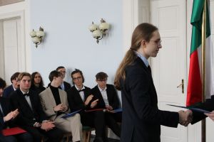 Fotografie – 2025 Předání maturitního vysvědčení