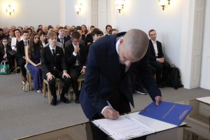 Fotografie – 2026 Předání maturitního vysvědčení