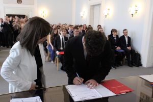 Fotografie – 2026 Předání maturitního vysvědčení