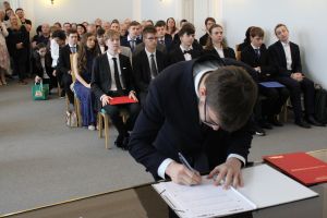 Fotografie – 2026 Předání maturitního vysvědčení