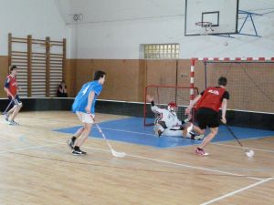 Fotografie – 2013 Florbal (přátelské Utkání s Gymnáziem Špitálská)