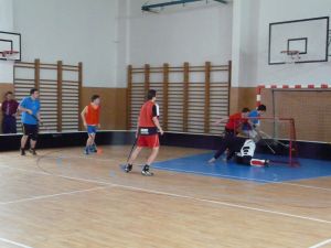 Fotografie – 2013 Florbal (přátelské Utkání s Gymnáziem Špitálská)